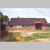 590-1020 Wehlau in Sachsen-Anhalt 2002. Dieses Haus steht im Ortskern von Wehlau..jpg